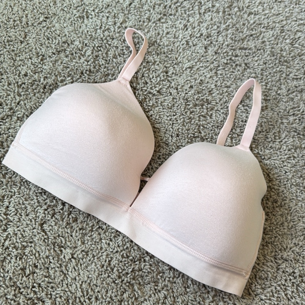 Auden Women’s 36D Light Pink No Wire Bra - Never Worn & Brand New!! No flaws 💗